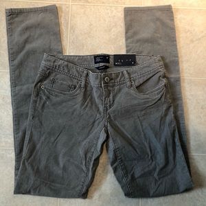 American Eagle Outfitters light gray cords